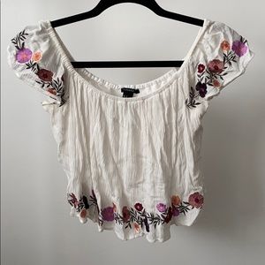 Embroidery flower top